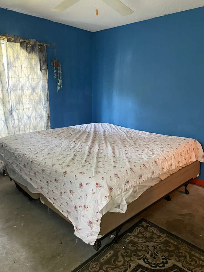 Kelly's room