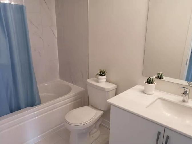 Tolobi Rental's room