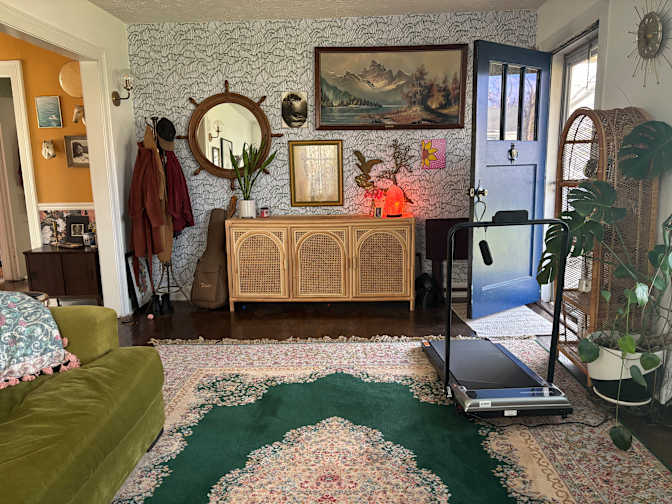 Hailey's room