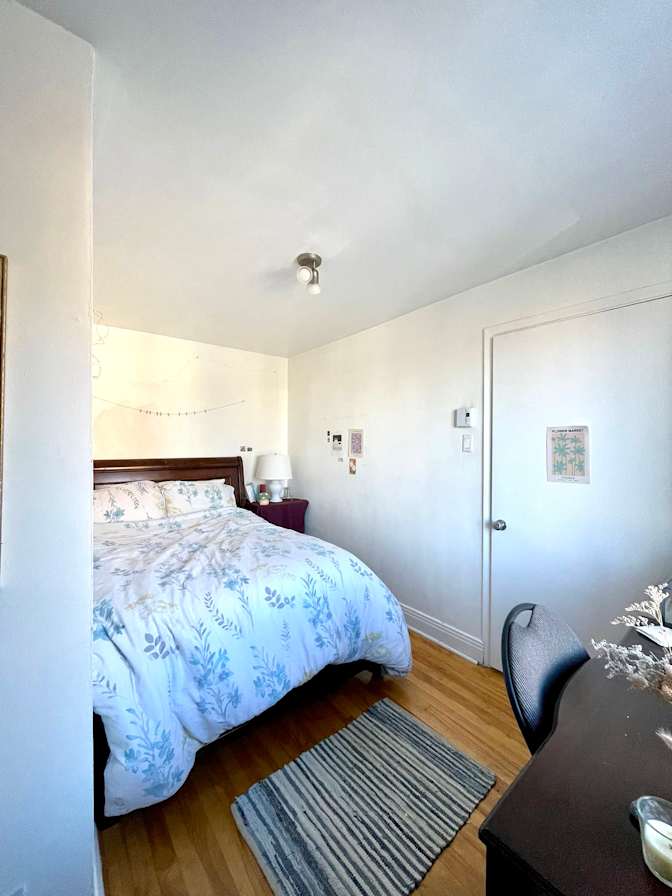 Ali's room