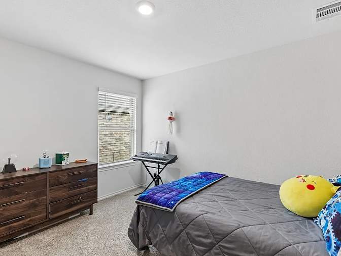elianna sandoval's room