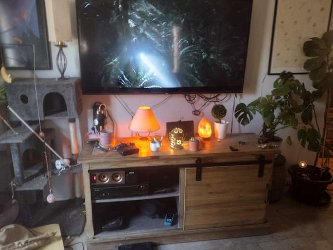 Darryl's room