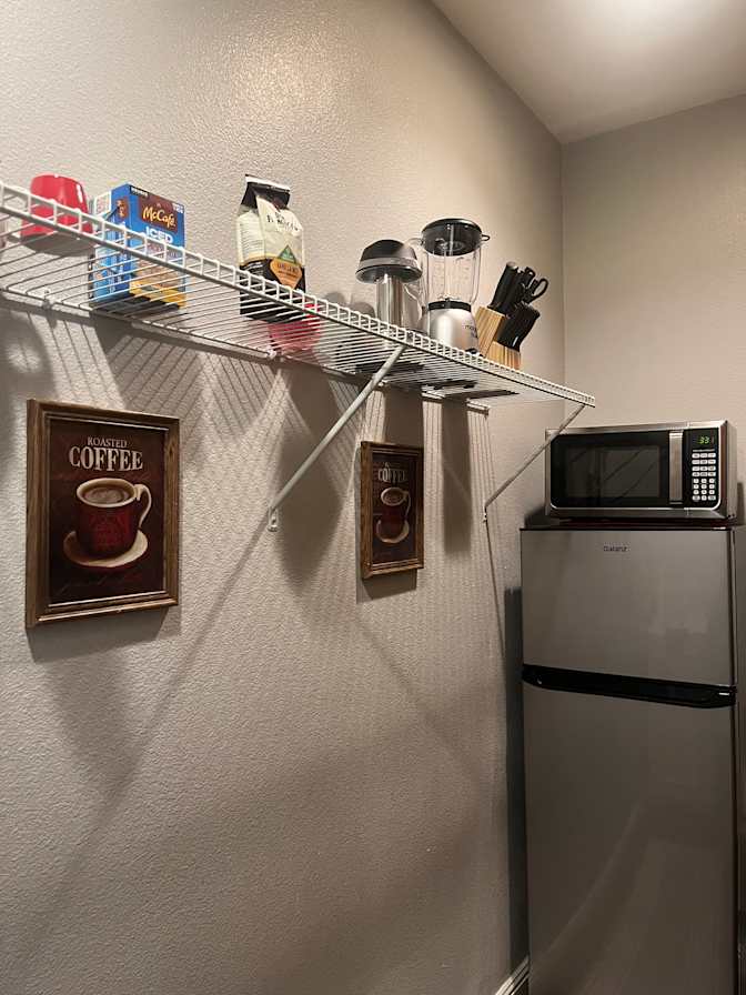 Joy’s  Rentals's room