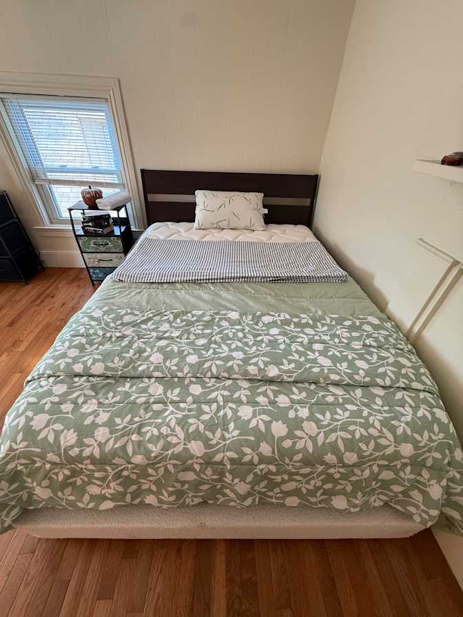 E.Levi's room