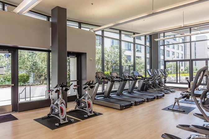 Golden Gate Rentals's room