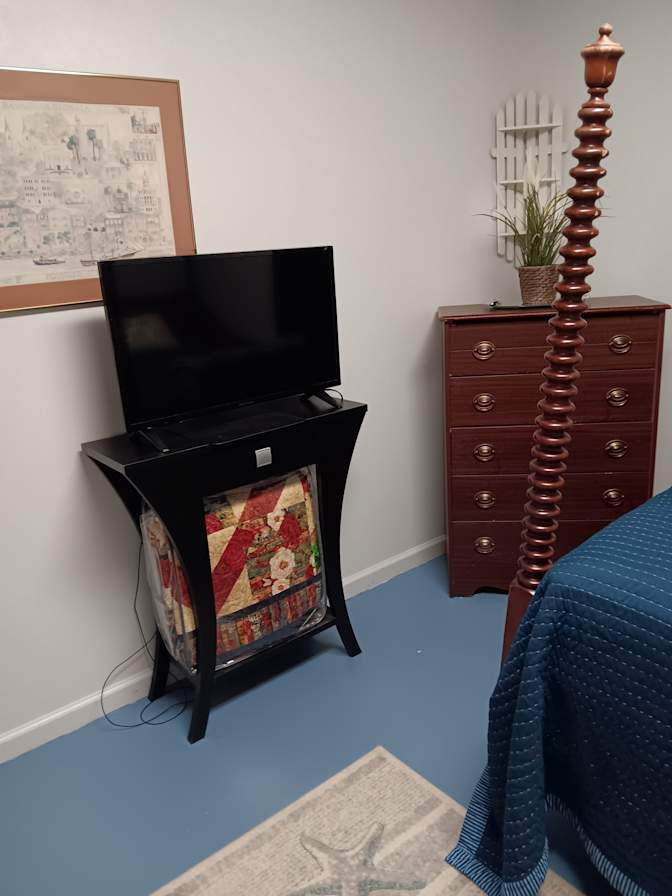 Alice's room