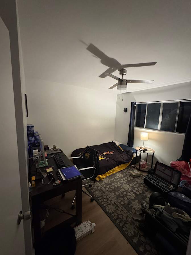 Hannah Ezratty's room