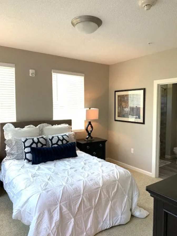 Fully Furnished Room's room
