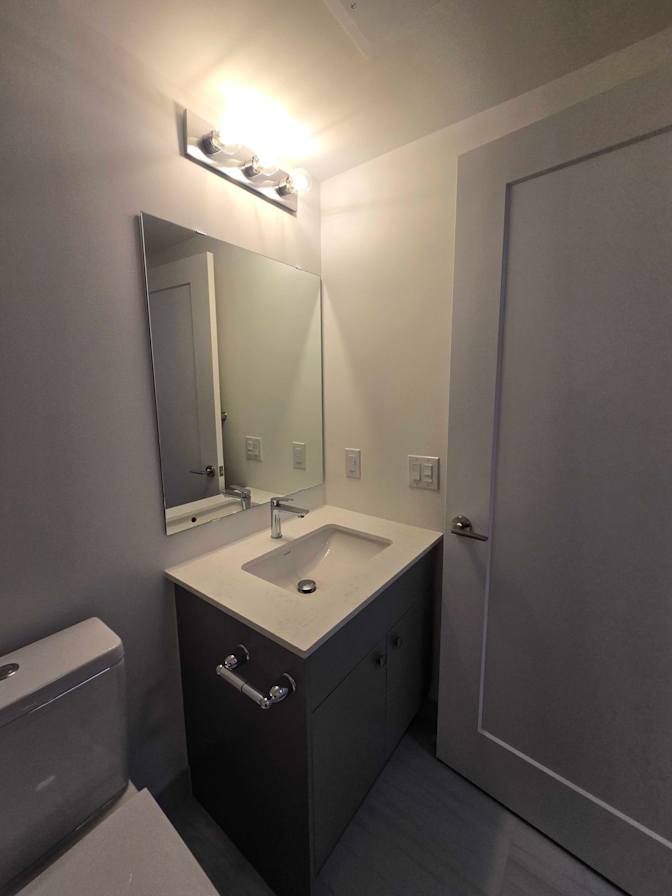 Tolobi Rental's room