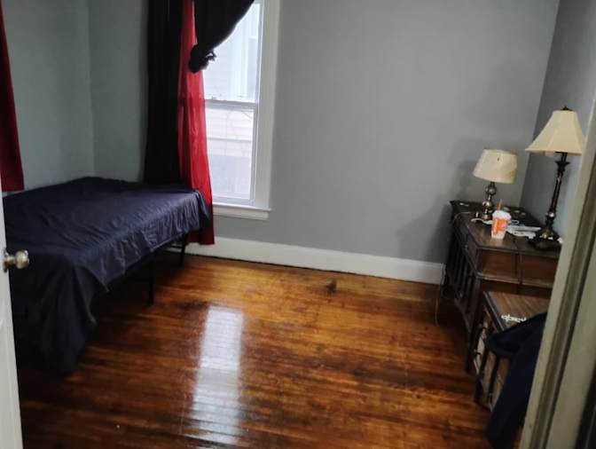 Gala's room