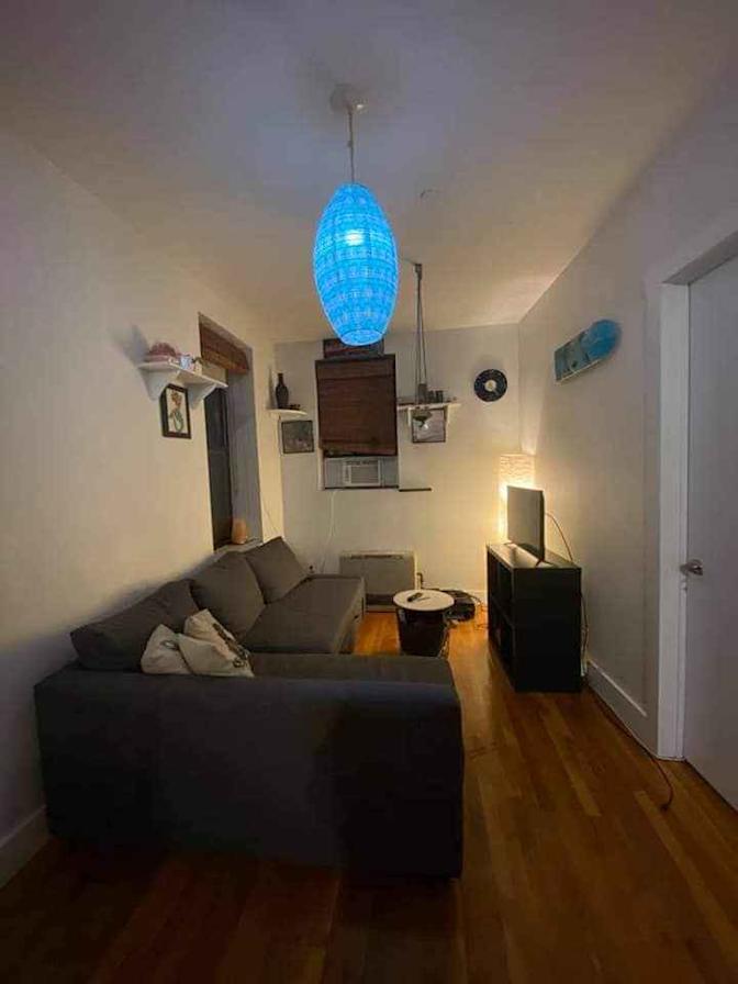 Shaoul's room