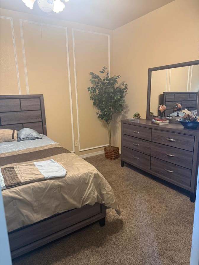 Room For Rent's room