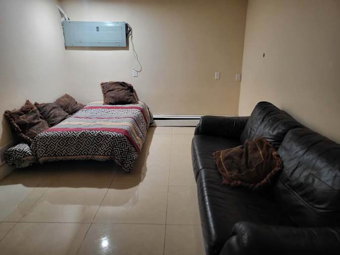 Eddy's room