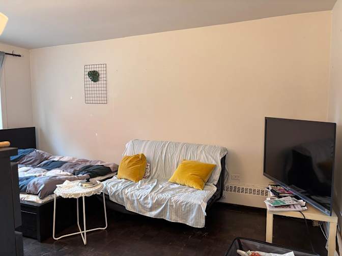 Gunasekaran's room