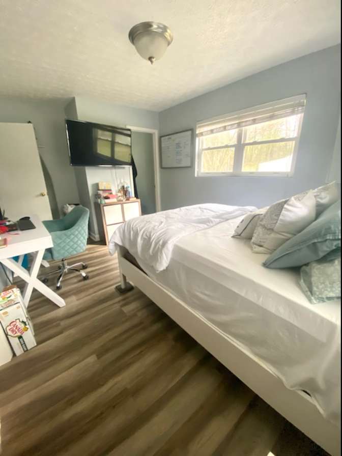 Rachel's room