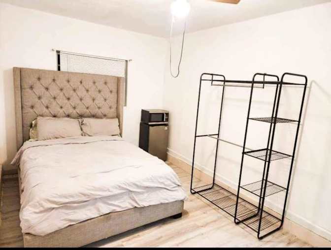 Joi's room