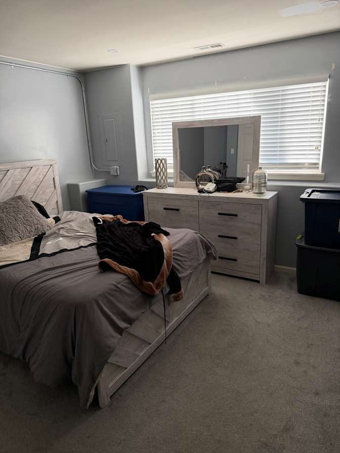 Lisa's room