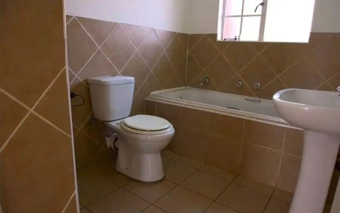 Theorah's room