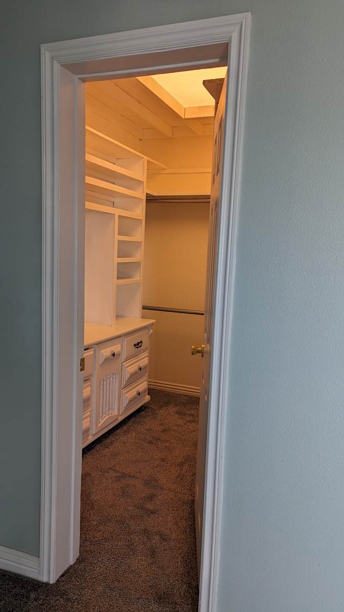 Robert Morales's room