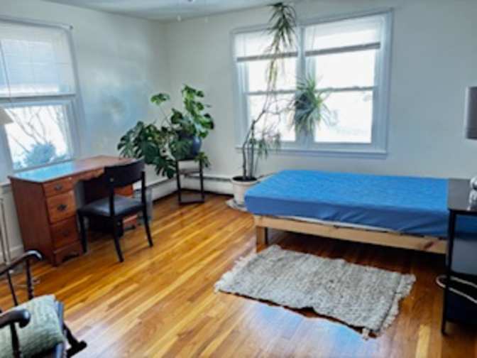 Eclipse's room