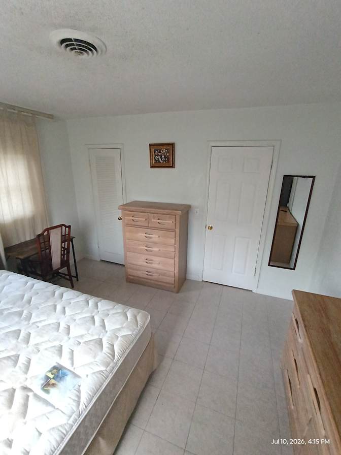 Sandie's room