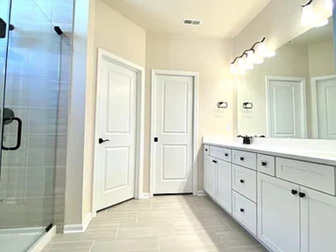 Alcove Rooms's room