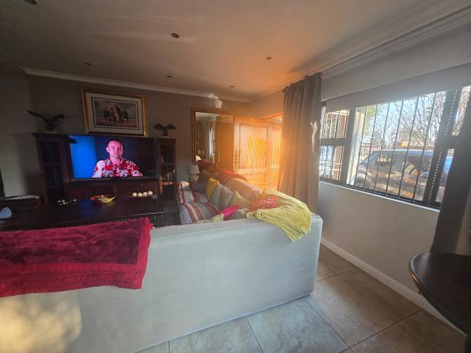 Graham Hodson's room