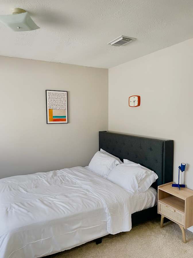 Noeline's room