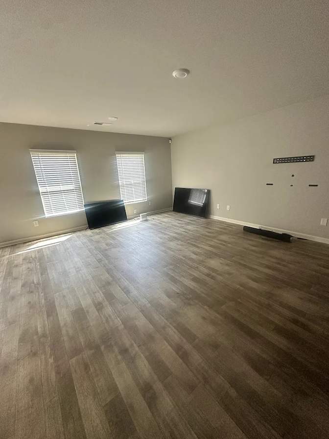 Alcove Rooms's room