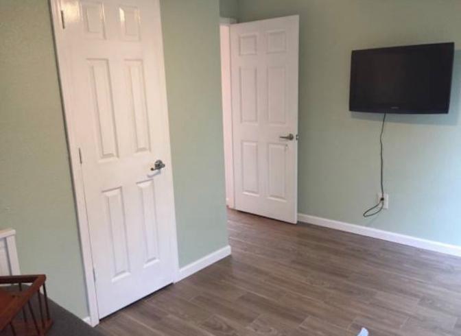 Travis Bloomfield's room