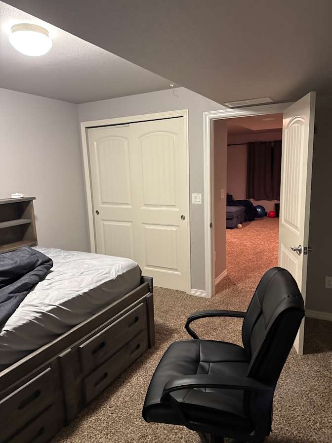John Carrizzo's room