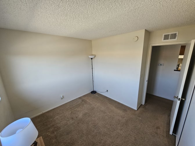 T.'s room