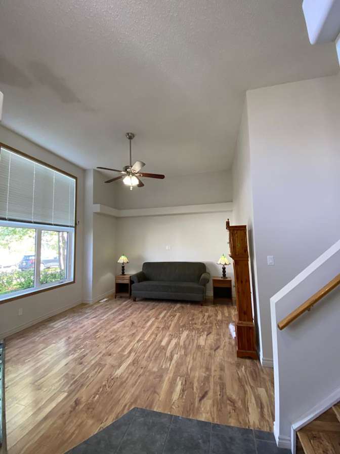 Lois's room