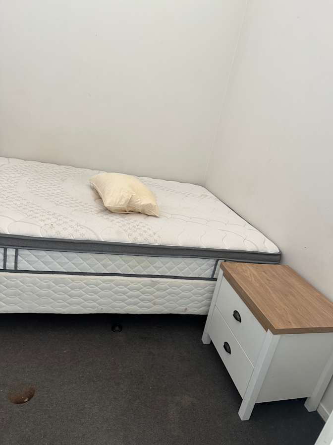Medet's room
