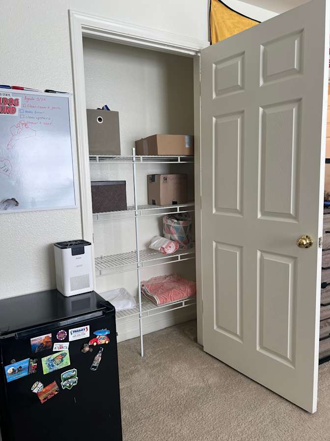 Izabella's room