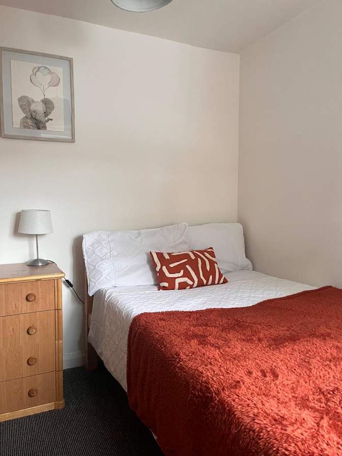 Sandra Reid's room