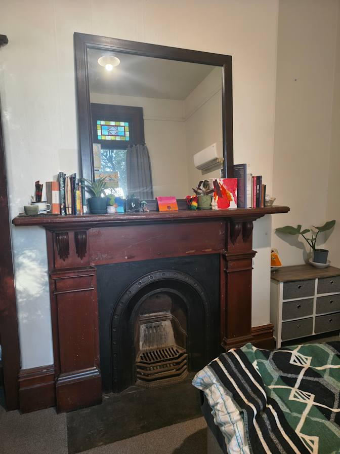 Jodi's room