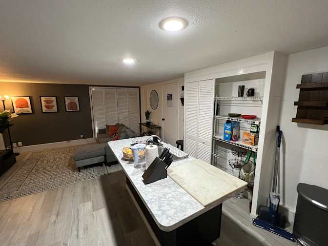 Randy's room