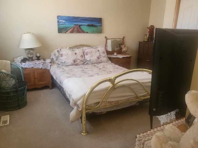 wesley mark carlton's room