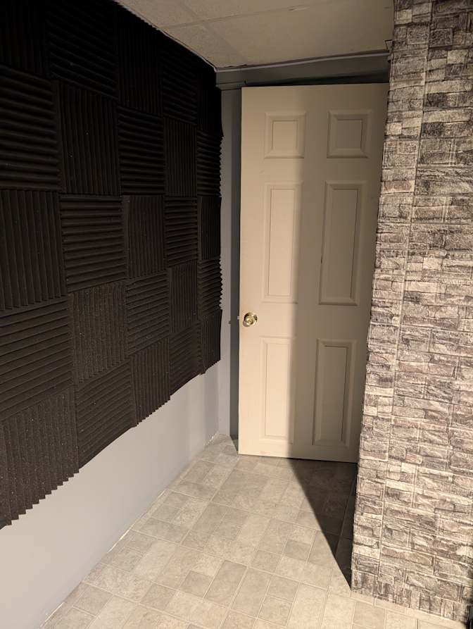 Jose's room