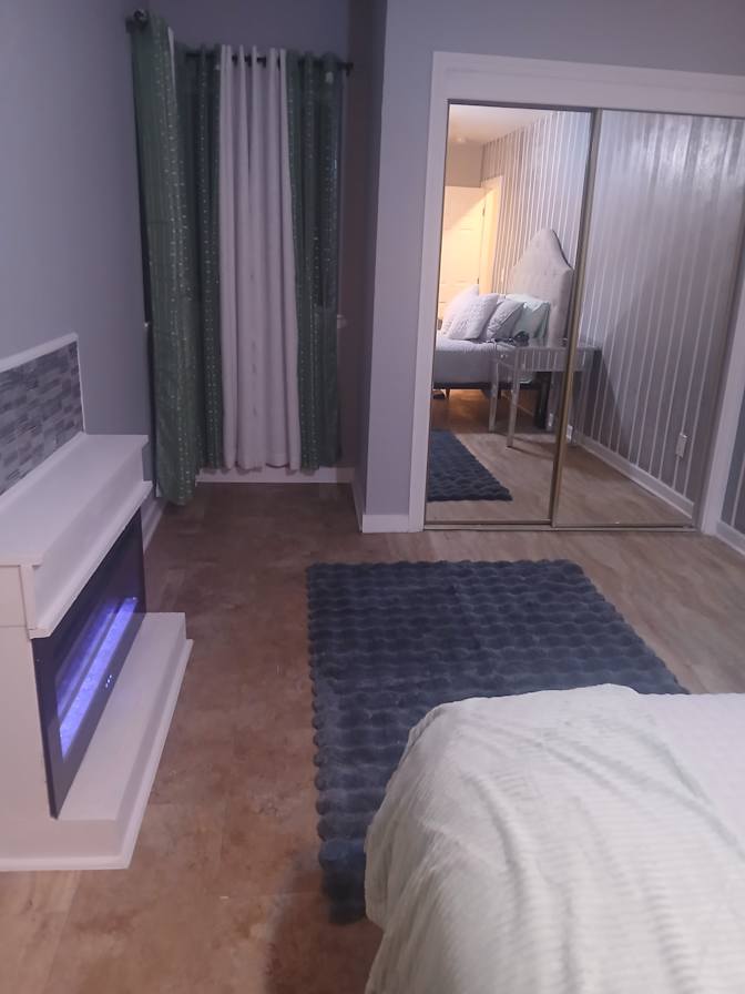 Miaamalia Martinez's room