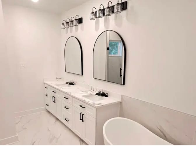 Sherley Clerjuste-Phillips's room