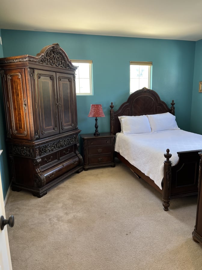 Dale's room