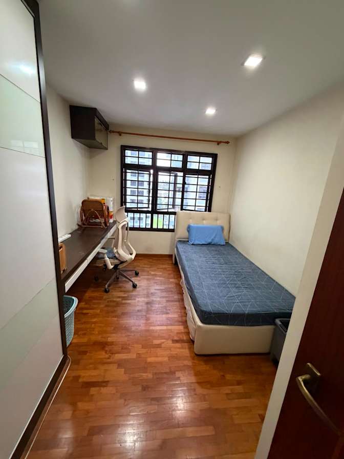 Xiaodong's room