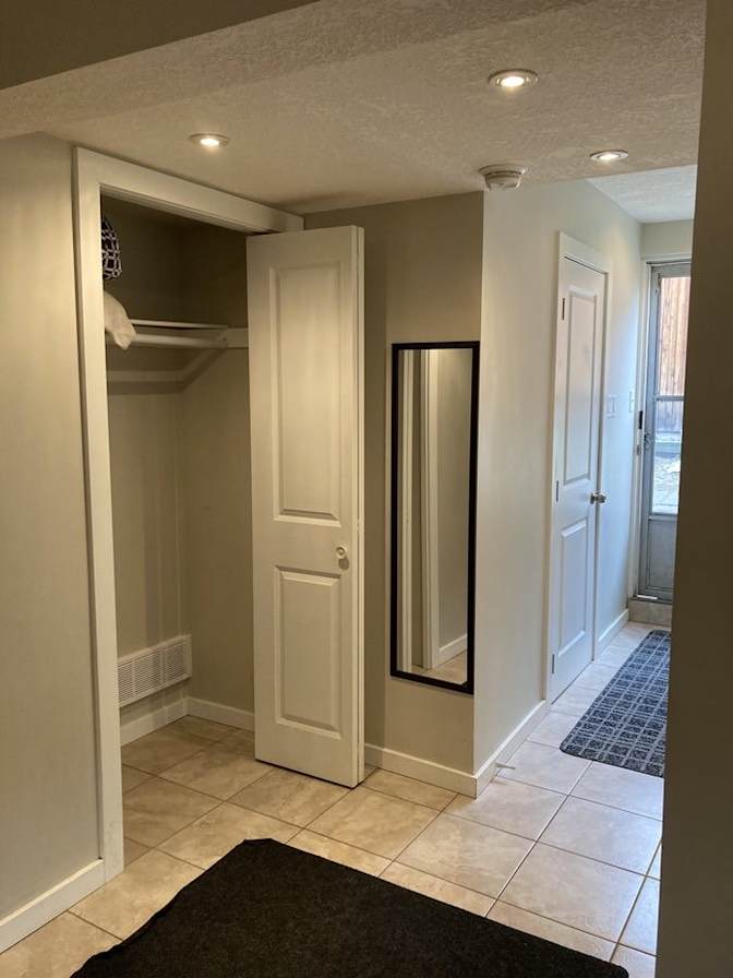 john's room