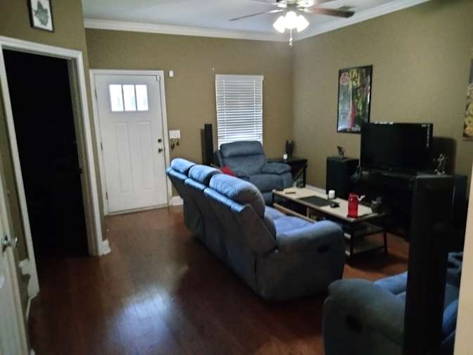 Roberto's room