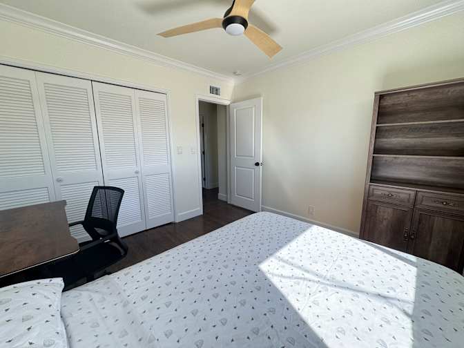 Lesley's room