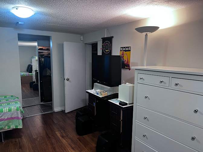 Donna's room