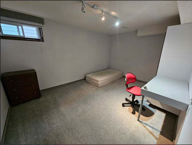 Neo KIM's room