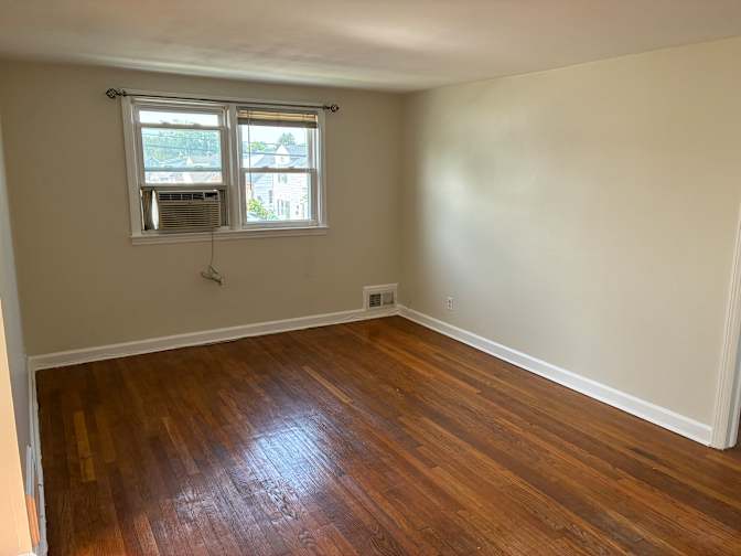 Ronnie's room